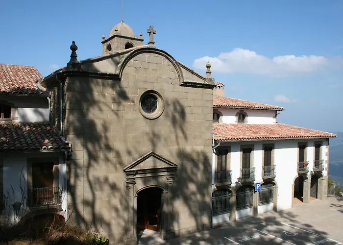 Santuari De La Salut De Sant Feliu De Pallerols